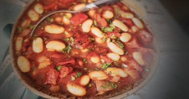 À la découverte du paprika fumé avec cette soupe aux tomates et haricots blancs